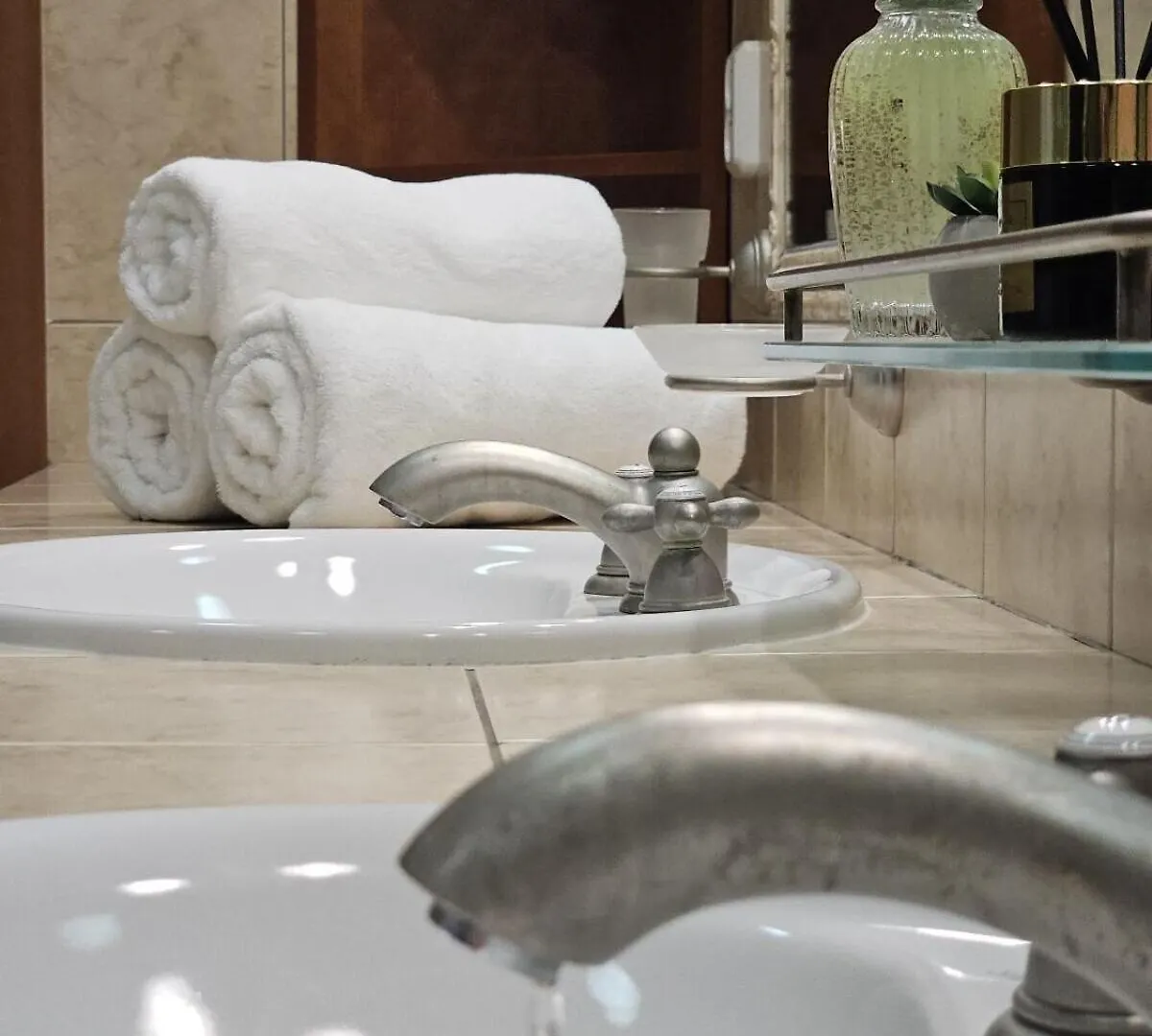 Villa Prague - Wellness, Pool, Jacuzzi, Sauna, Garden, Terraces Czechy