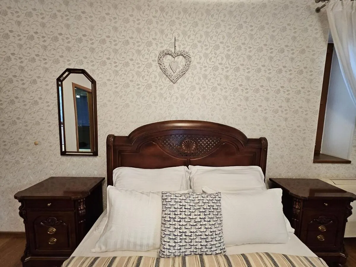 Villa Prague - Wellness, Pool, Jacuzzi, Sauna, Garden, Terraces
