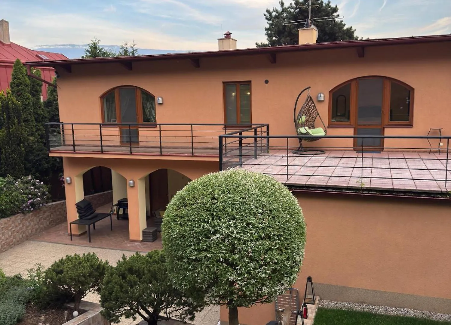 Villa Prague - Wellness, Pool, Jacuzzi, Sauna, Garden, Terraces